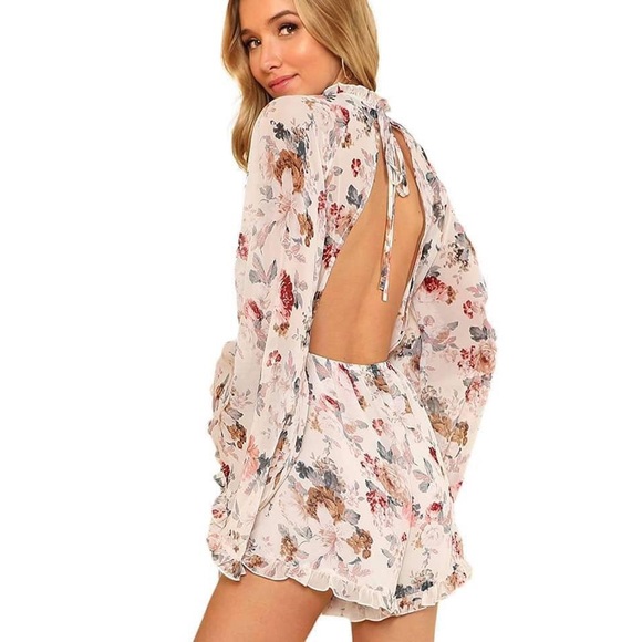 NWOT Floral Open Back Romper - Picture 2 of 8